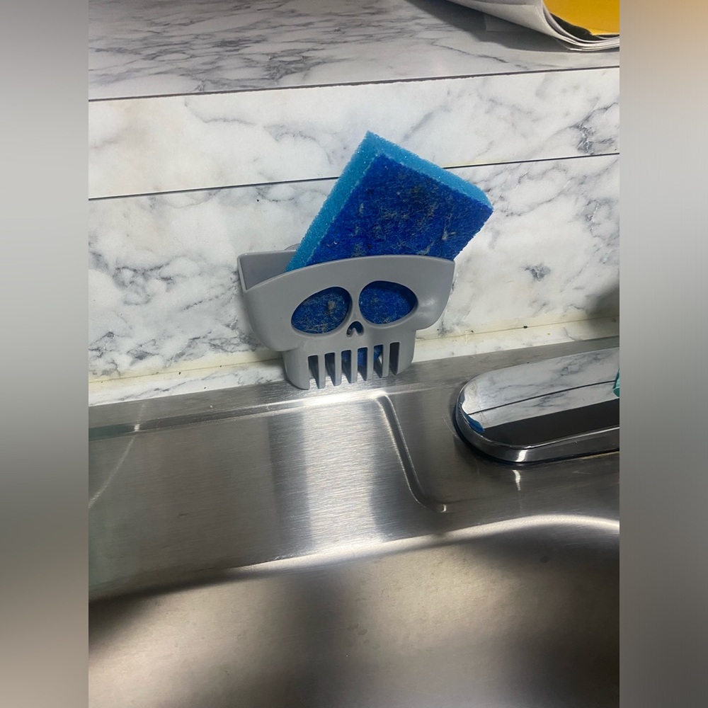 Little spongey sponge holder